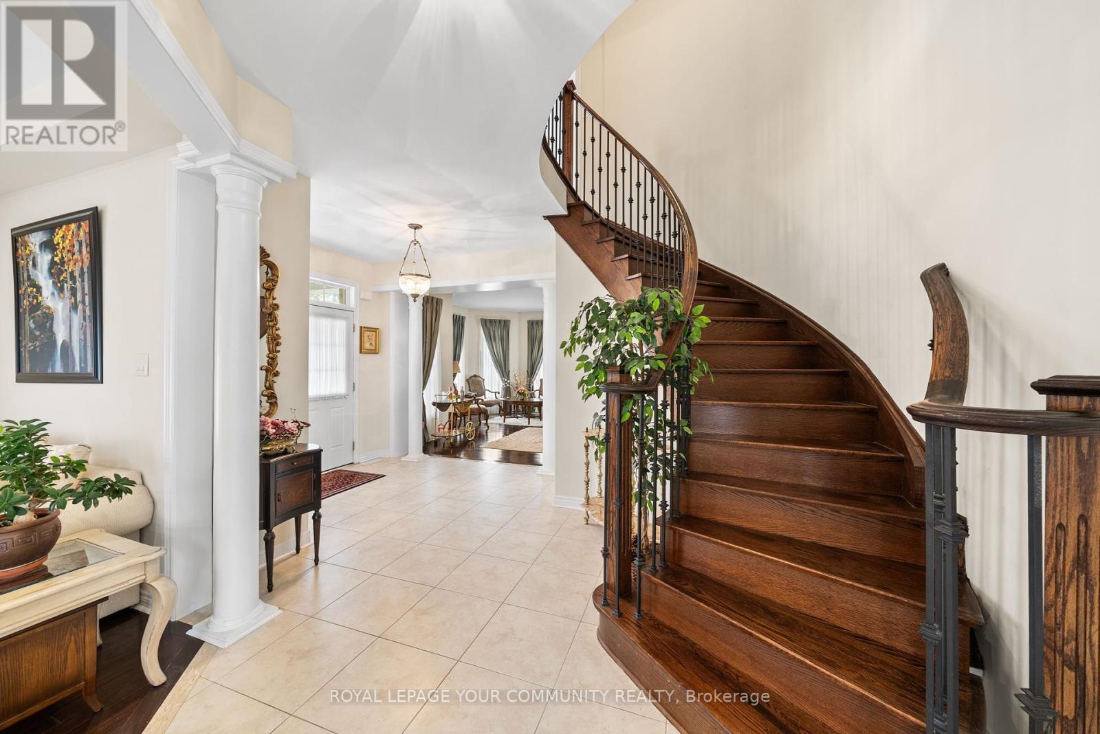 












108 HEADWATER CRESCENT

,
Richmond Hill,




Ontario
L4E0T2

