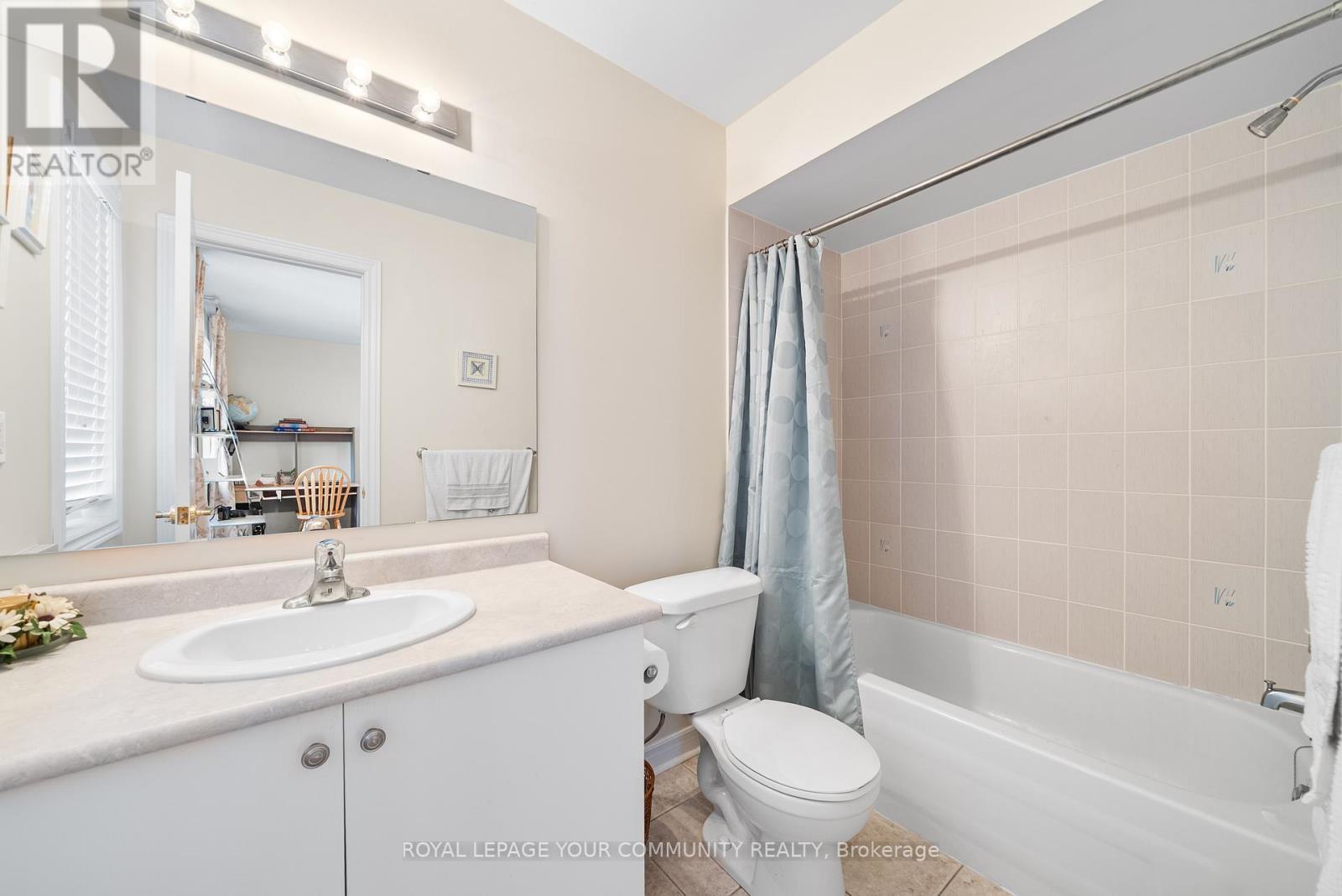 












108 HEADWATER CRESCENT

,
Richmond Hill,




Ontario
L4E0T2


