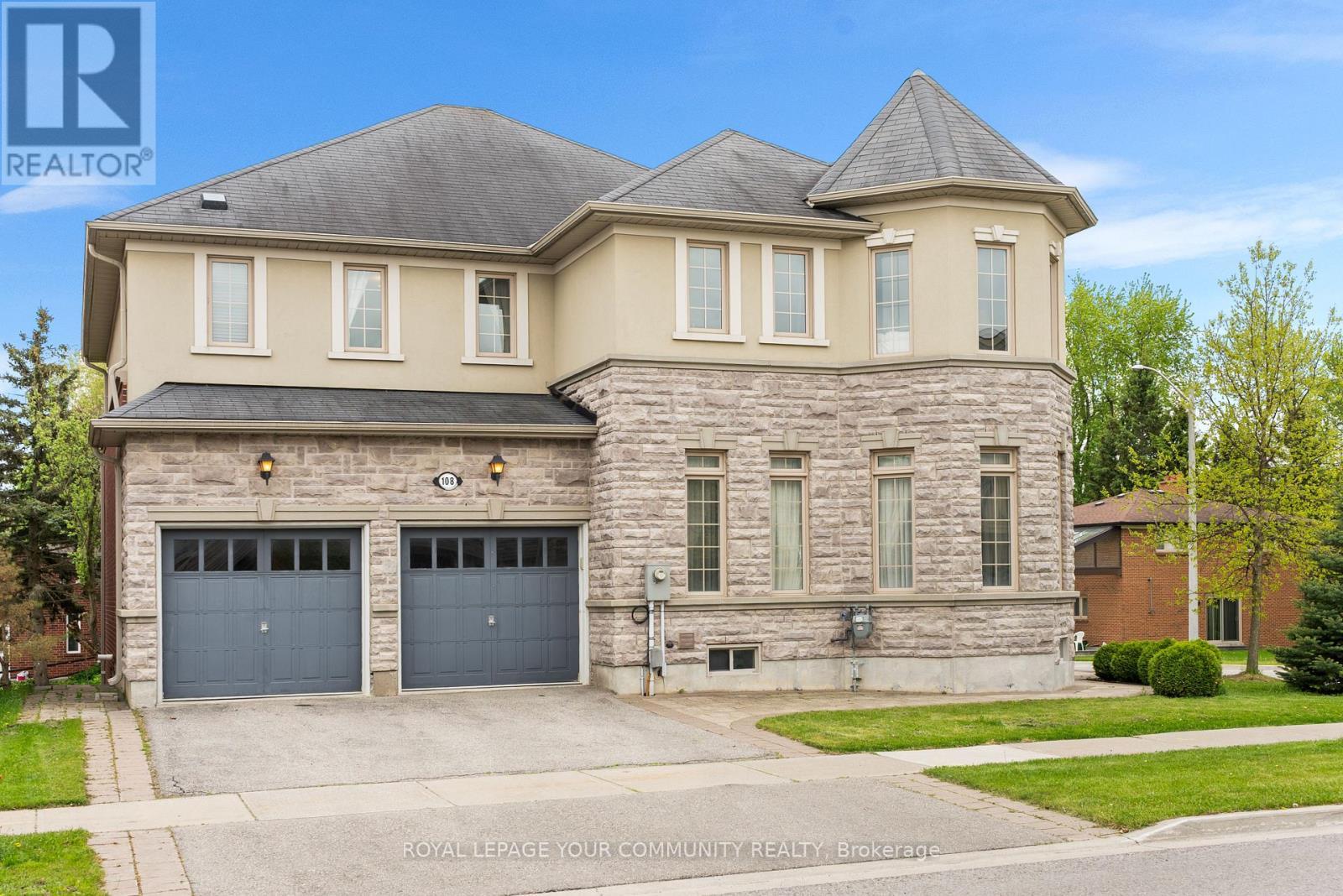 












108 HEADWATER CRESCENT

,
Richmond Hill,




Ontario
L4E0T2


