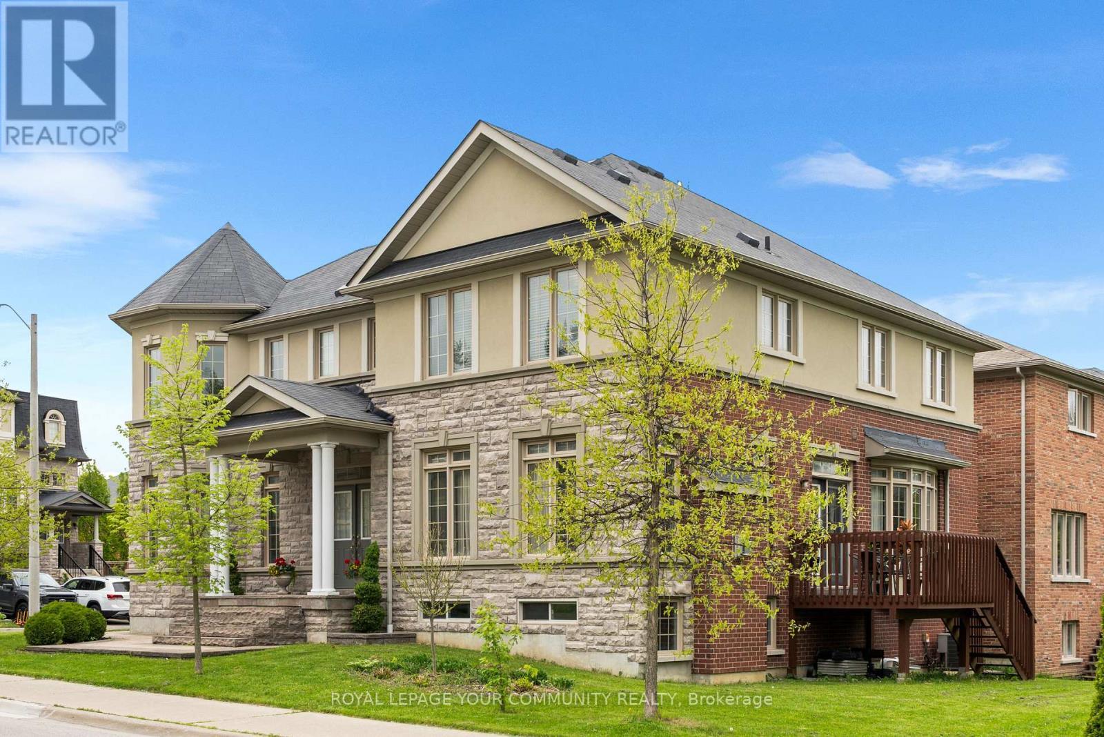 












108 HEADWATER CRESCENT

,
Richmond Hill,




Ontario
L4E0T2

