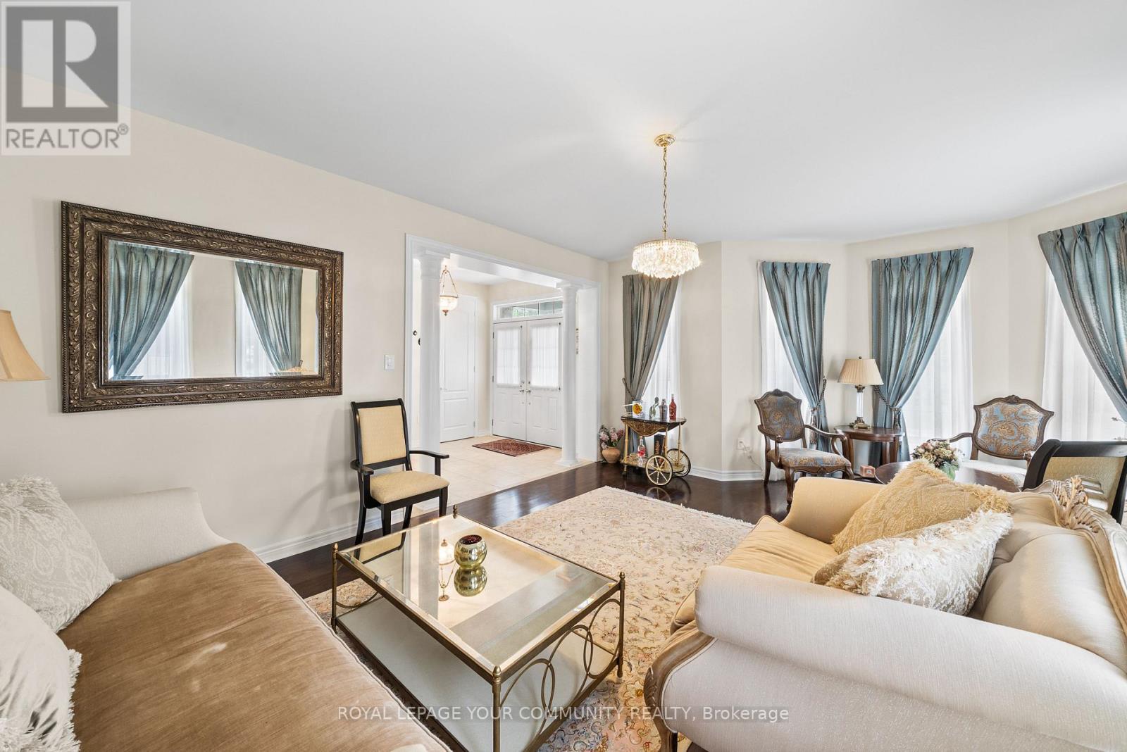 












108 HEADWATER CRESCENT

,
Richmond Hill,




Ontario
L4E0T2

