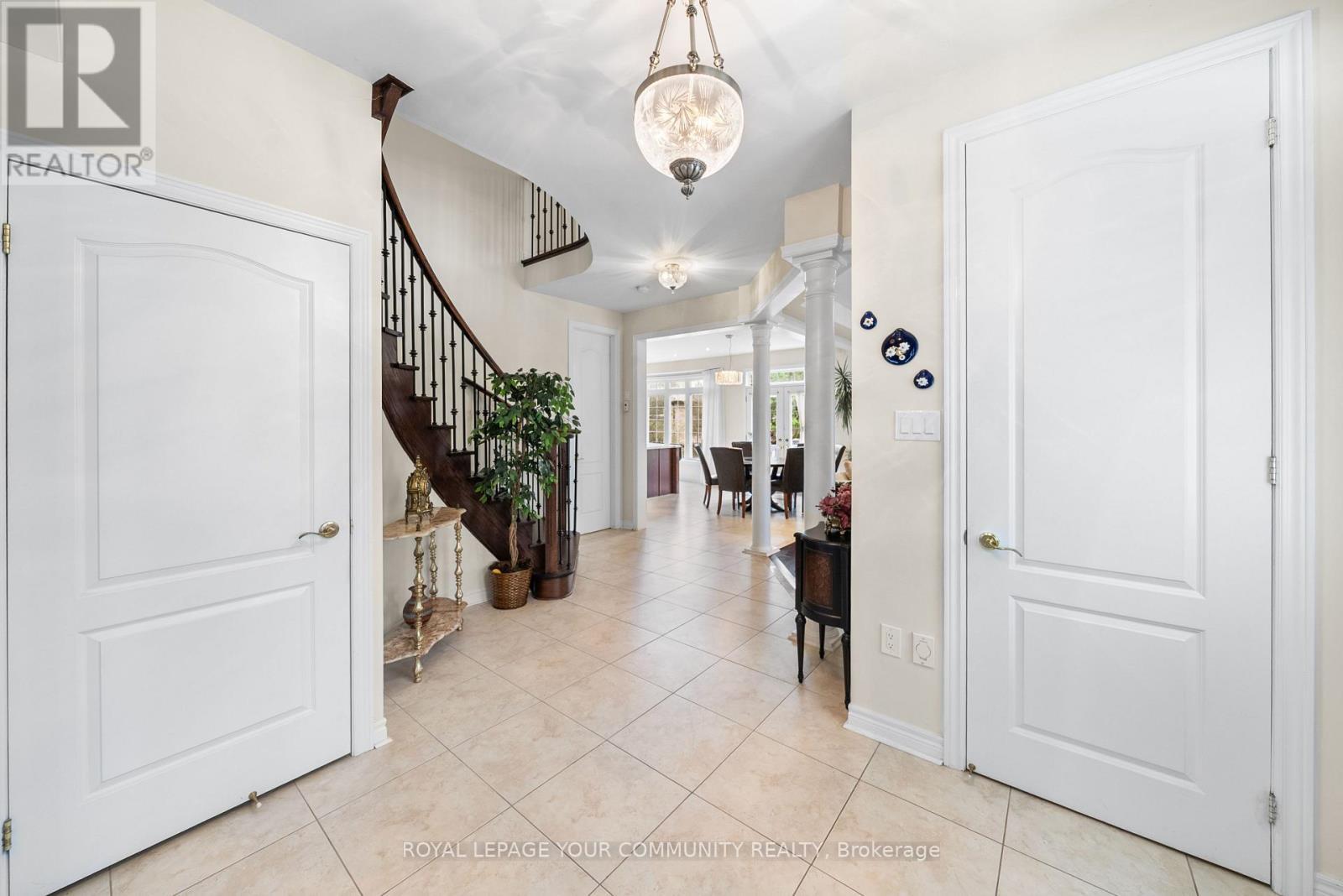 












108 HEADWATER CRESCENT

,
Richmond Hill,




Ontario
L4E0T2

