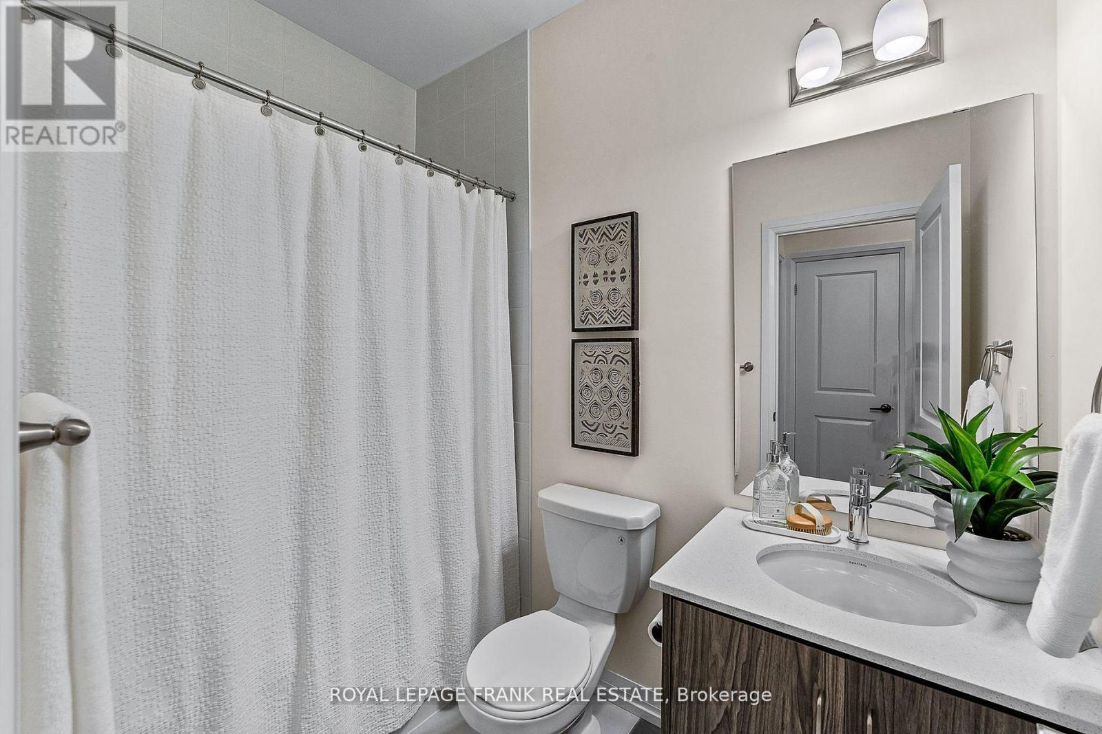 












78 HOLTBY COURT

,
Scugog (Port Perry),




Ontario
L9L0B4

