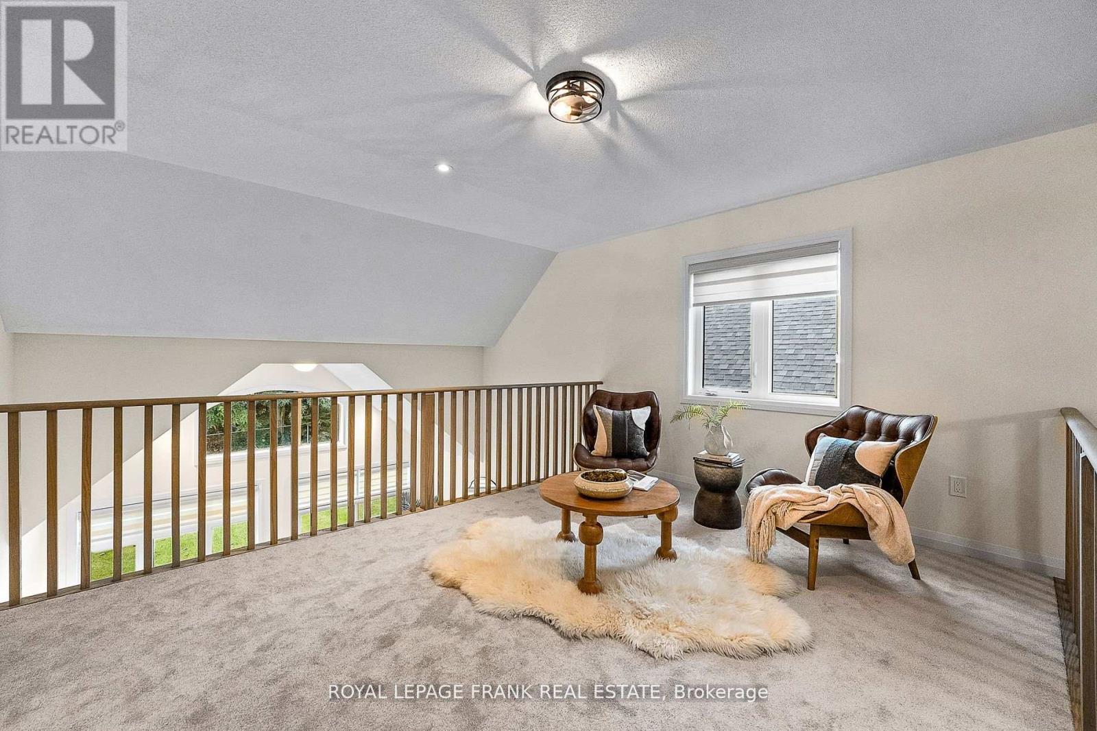 












78 HOLTBY COURT

,
Scugog (Port Perry),




Ontario
L9L0B4

