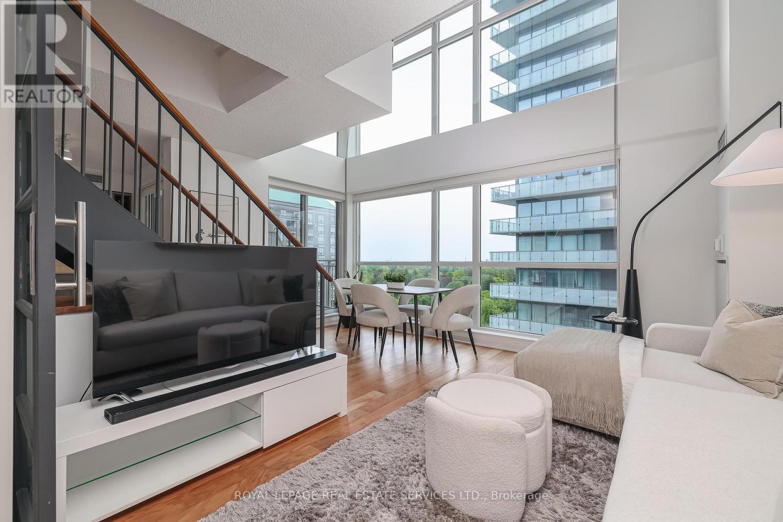 












1106 - 18 MERTON STREET

,
Toronto,




Ontario
M4S3G9

