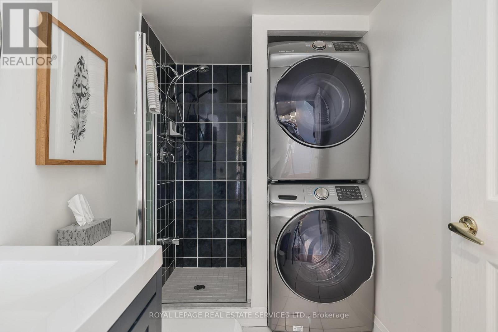












1106 - 18 MERTON STREET

,
Toronto,




Ontario
M4S3G9

