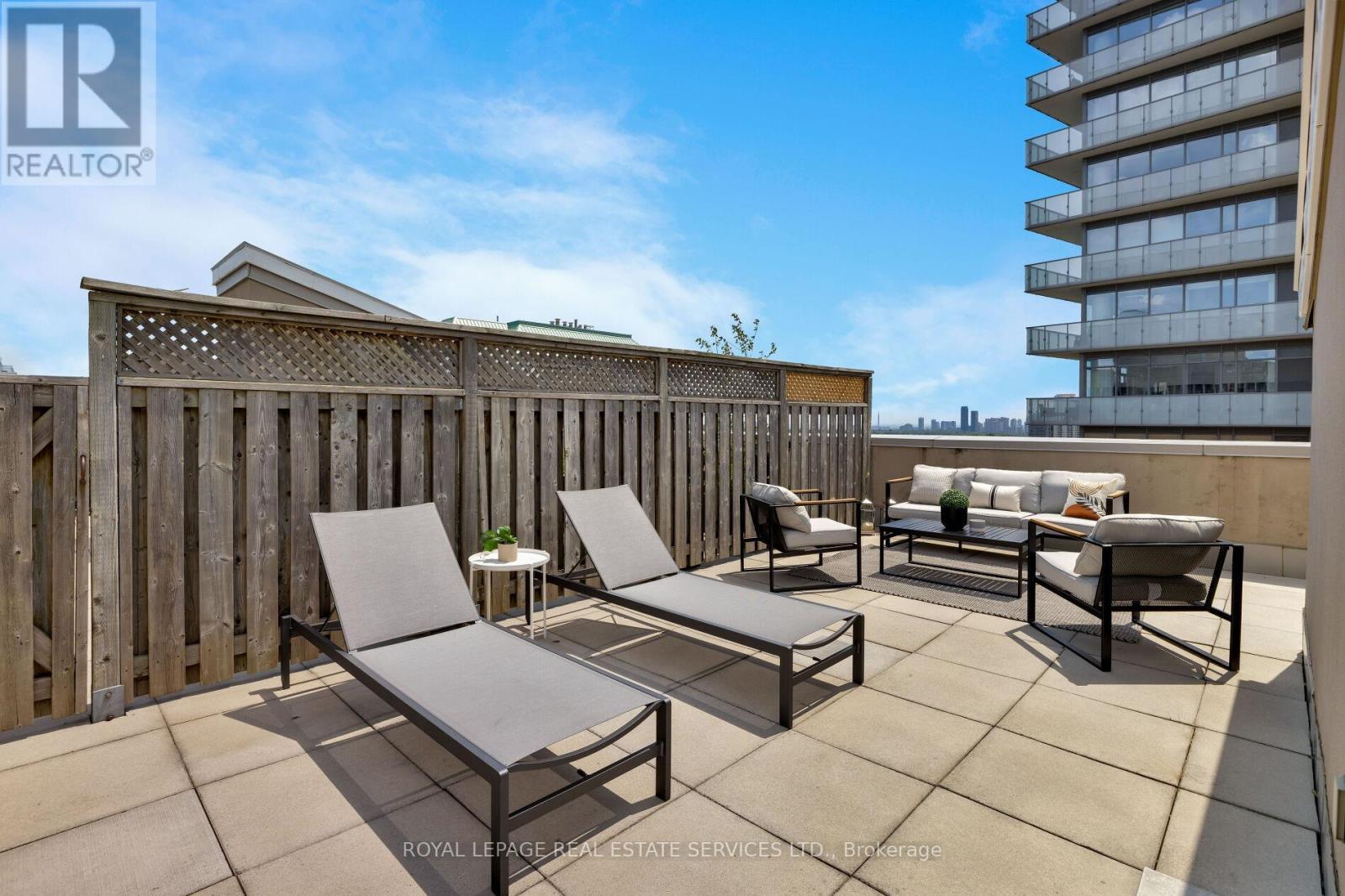 












1106 - 18 MERTON STREET

,
Toronto,




Ontario
M4S3G9

