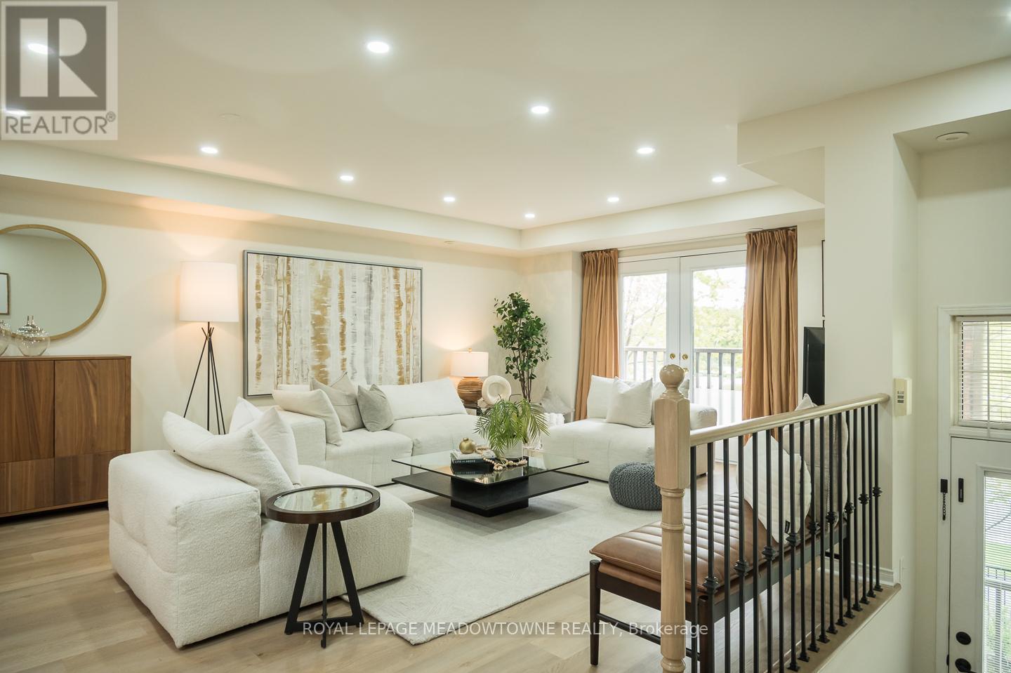 












10 - 3355 THOMAS STREET

,
Mississauga,




Ontario
L5M0N7

