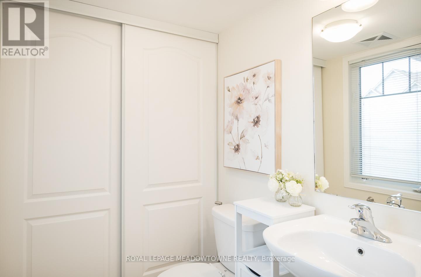 












10 - 3355 THOMAS STREET

,
Mississauga,




Ontario
L5M0N7

