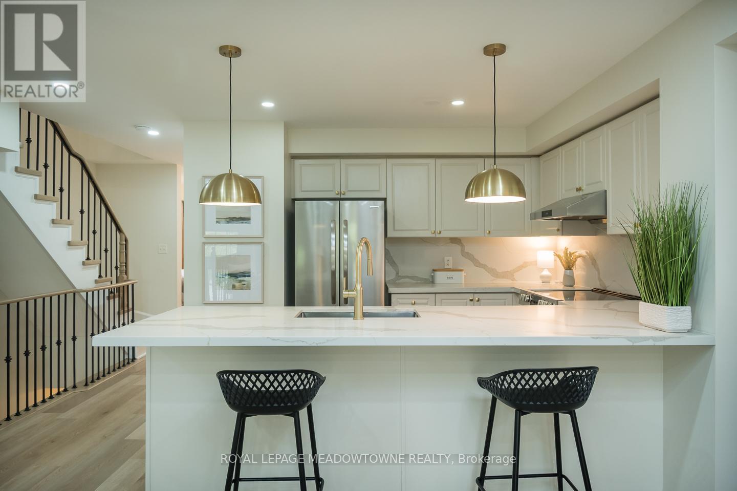 












10 - 3355 THOMAS STREET

,
Mississauga,




Ontario
L5M0N7

