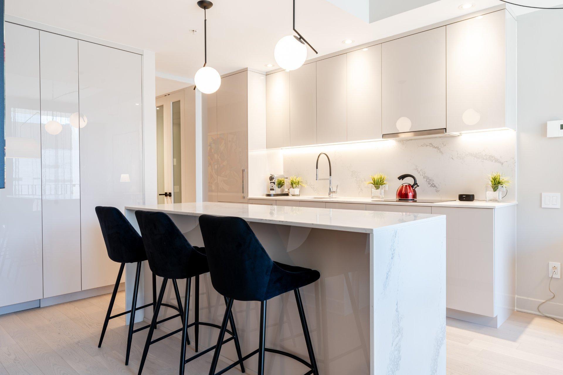 









1


Boul. De Maisonneuve O.

, 513,
Montréal (Ville-Marie),




QC
H2X0E3

