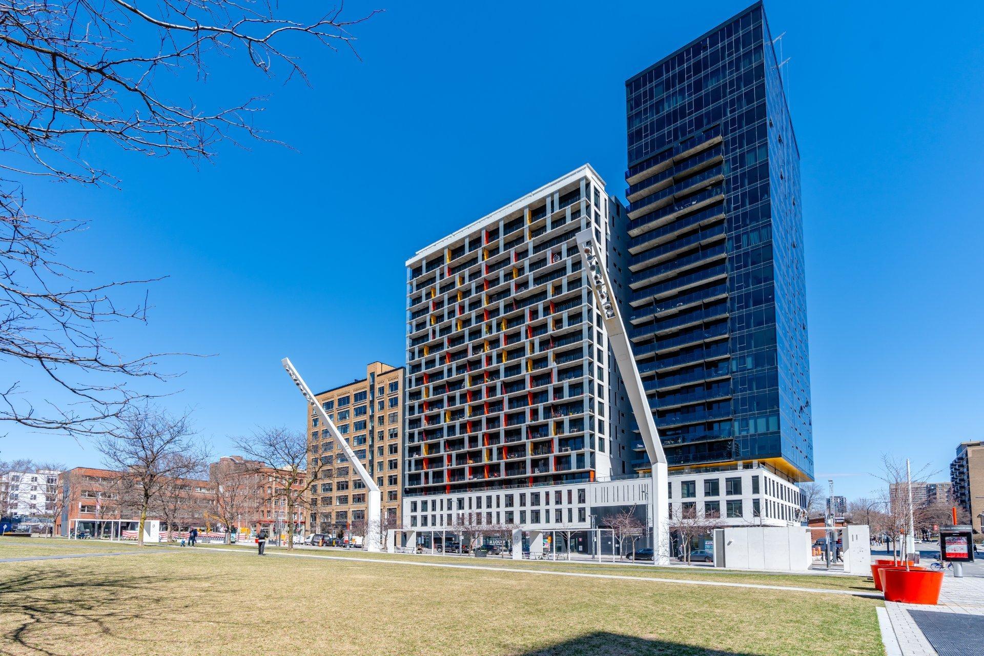 









1


Boul. De Maisonneuve O.

, 513,
Montréal (Ville-Marie),




QC
H2X0E3

