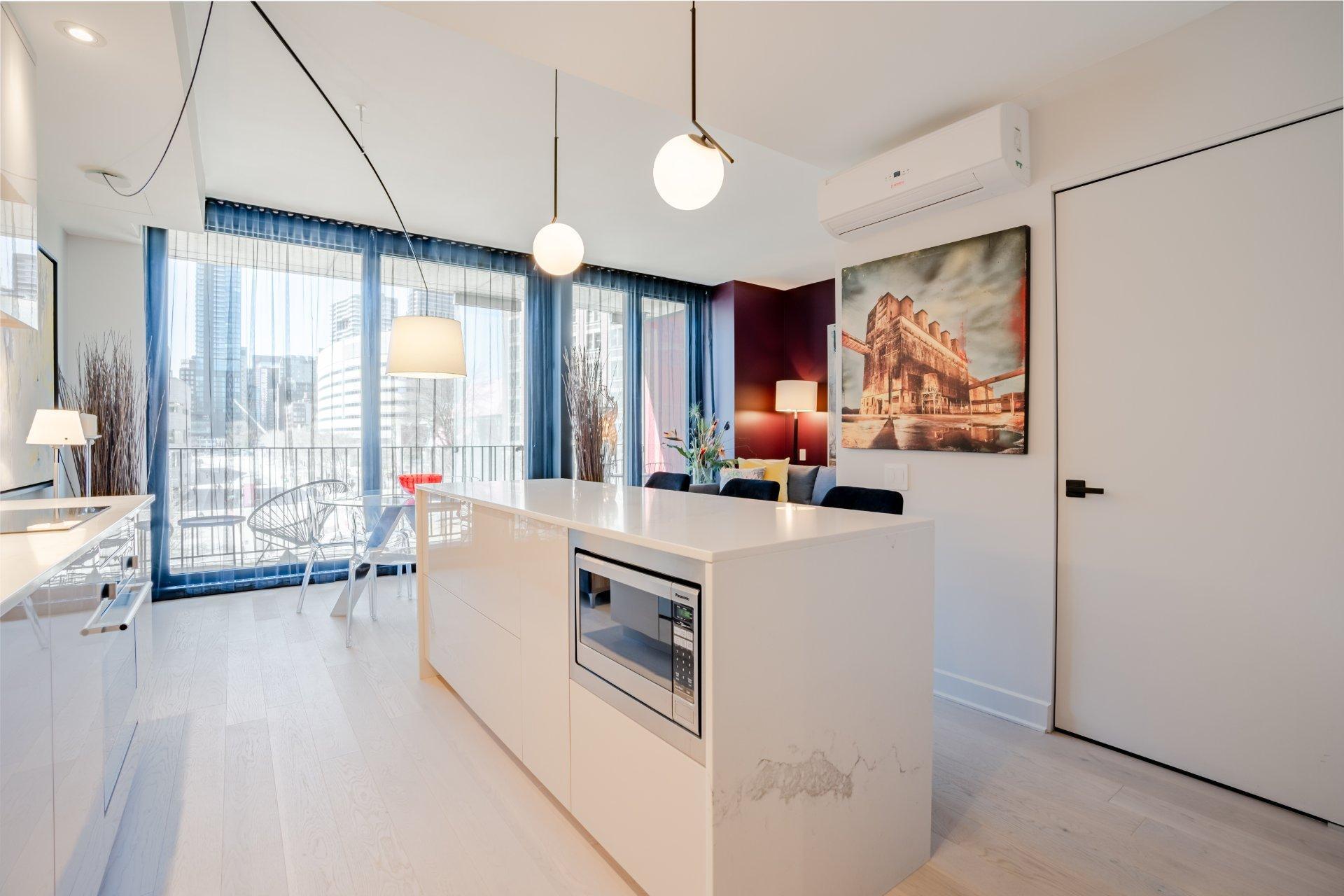 









1


Boul. De Maisonneuve O.

, 513,
Montréal (Ville-Marie),




QC
H2X0E3


