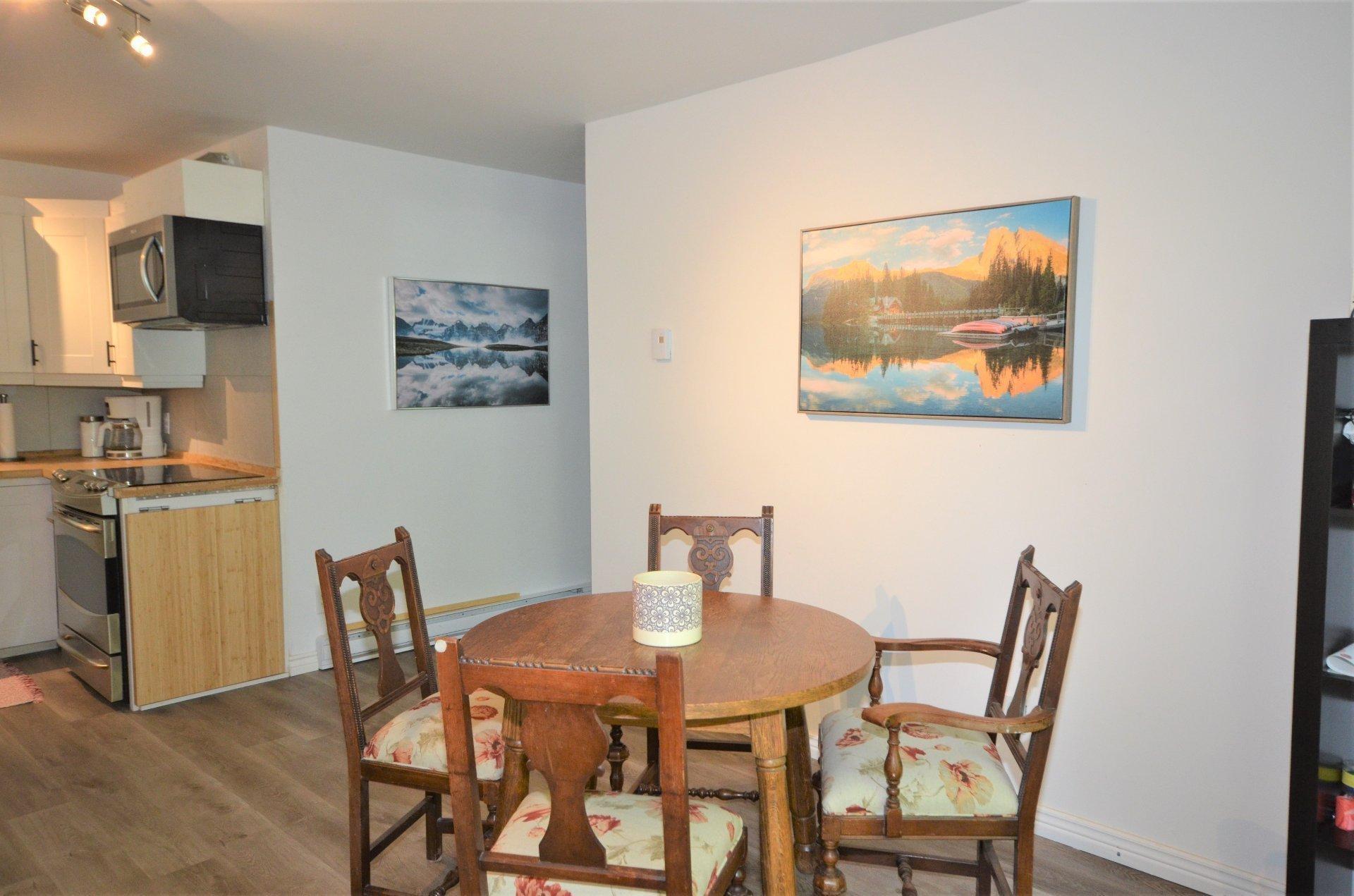 









1345


Rue St-Roch

,
Mont-Tremblant,




QC
J8E2Y9

