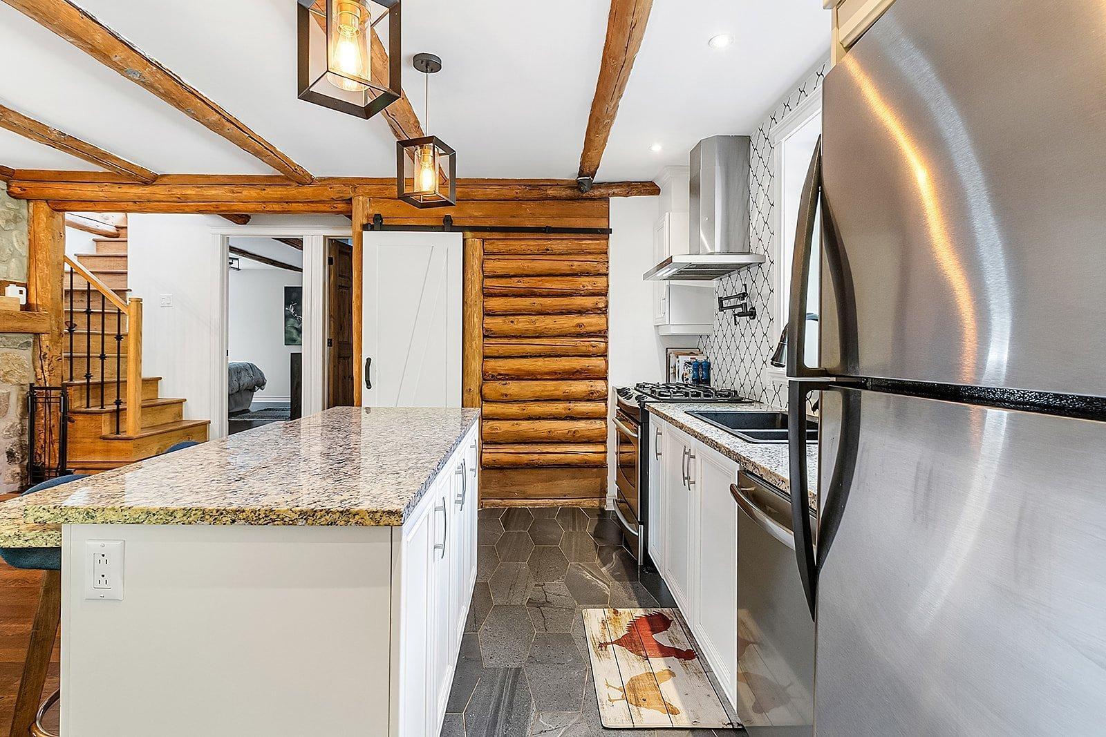 









494


Ch. Léo-Bouvrette

,
Mont-Tremblant,




QC
J8E2J2

