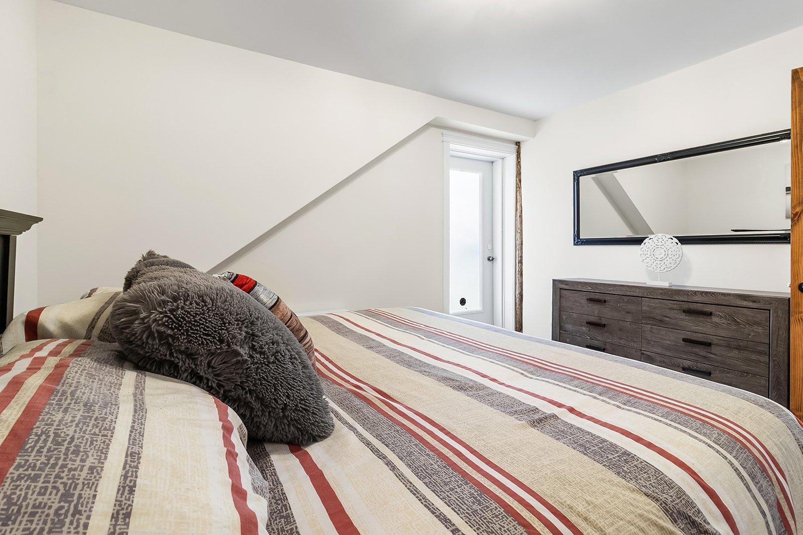 









494


Ch. Léo-Bouvrette

,
Mont-Tremblant,




QC
J8E2J2

