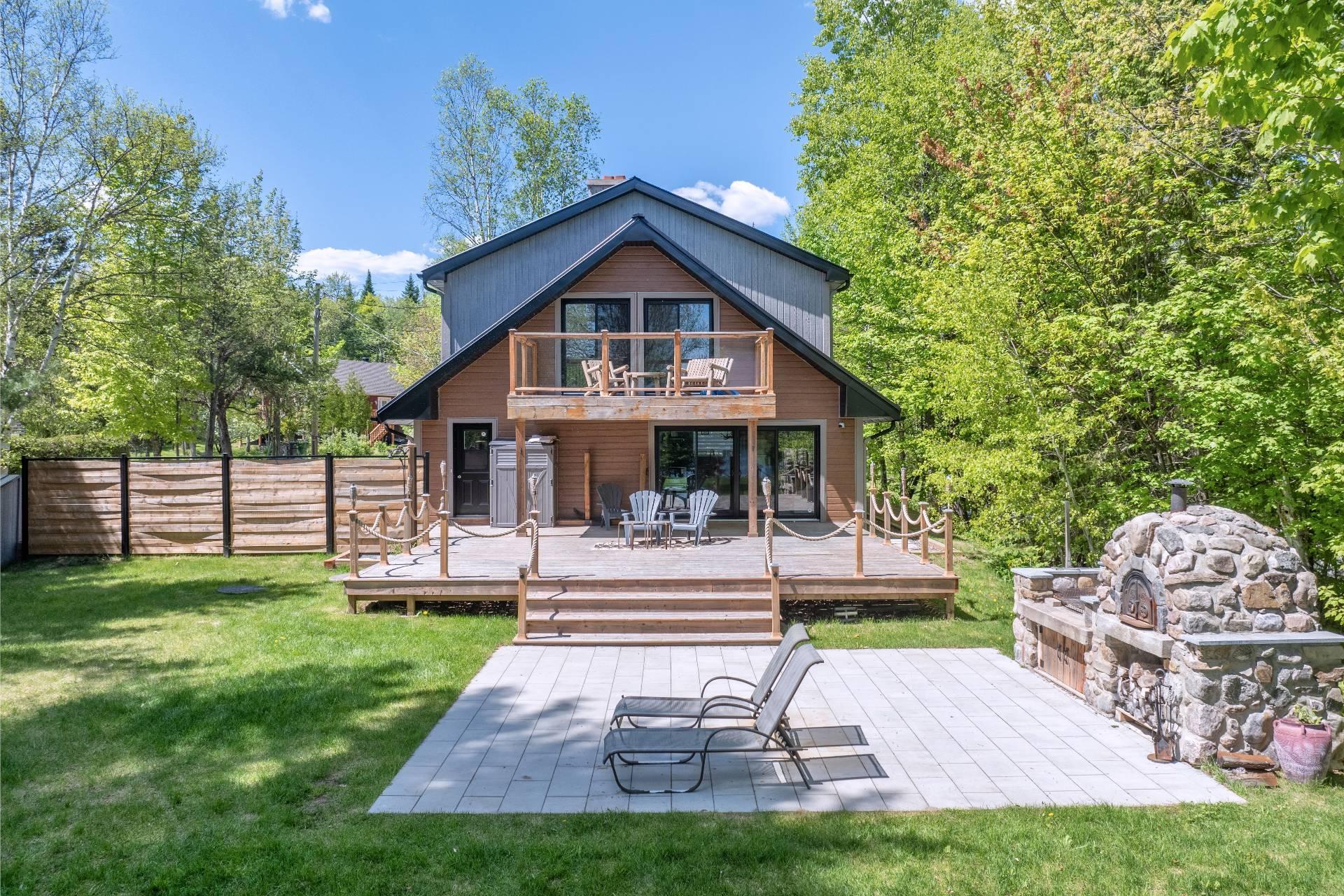









494


Ch. Léo-Bouvrette

,
Mont-Tremblant,




QC
J8E2J2


