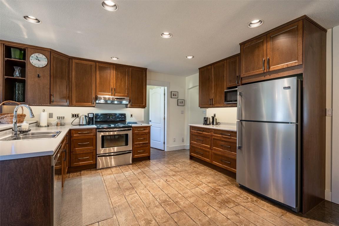 









4858


Salmon River

Road,
Spallumcheen,




BC
V0E 1B4

