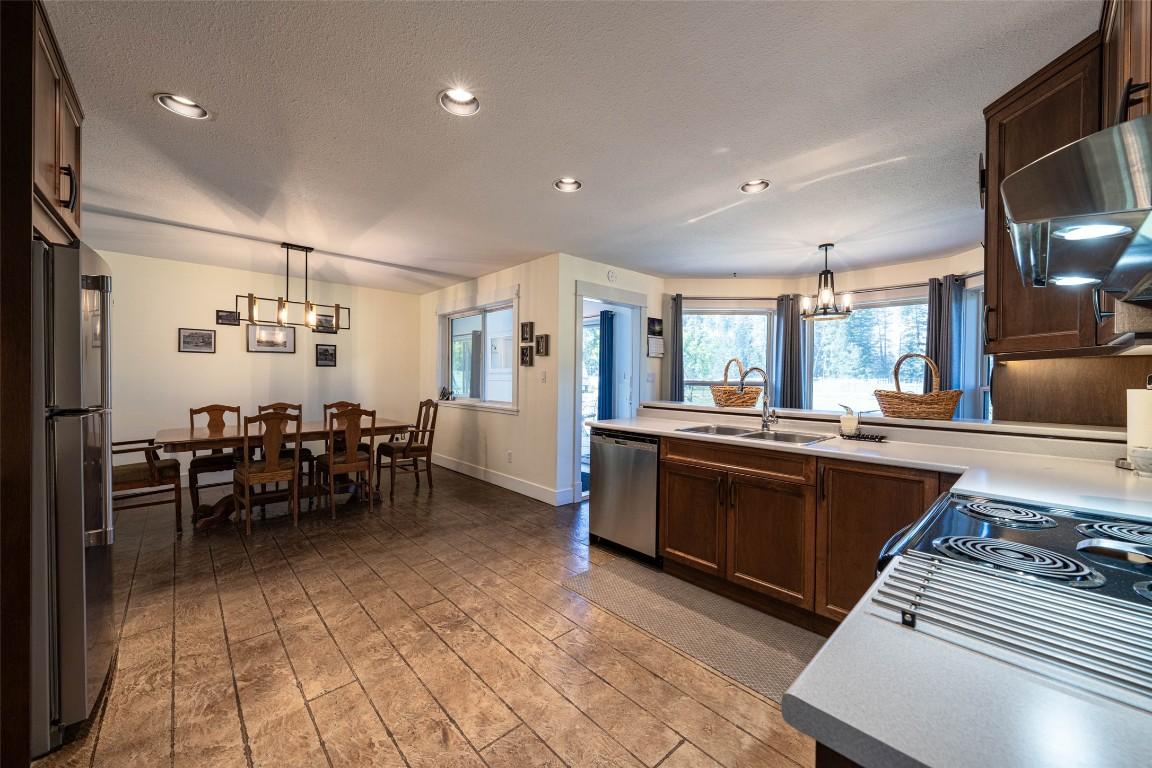 









4858


Salmon River

Road,
Spallumcheen,




BC
V0E 1B4


