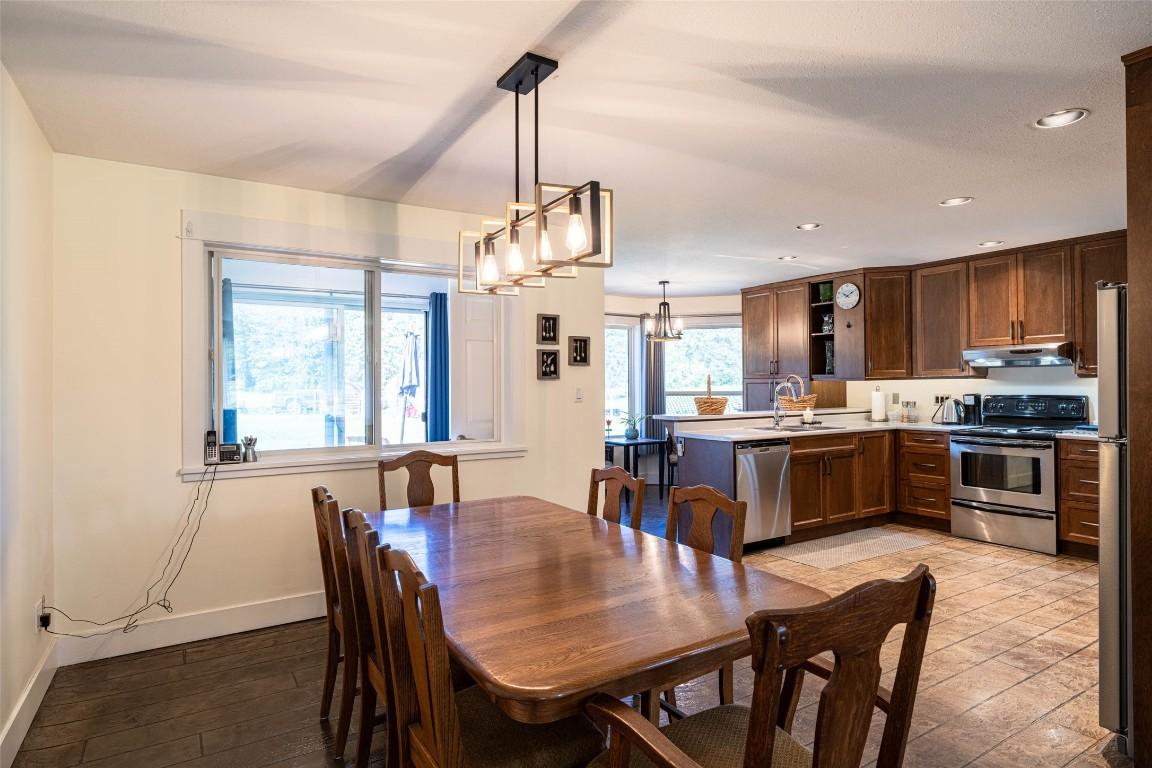 









4858


Salmon River

Road,
Spallumcheen,




BC
V0E 1B4

