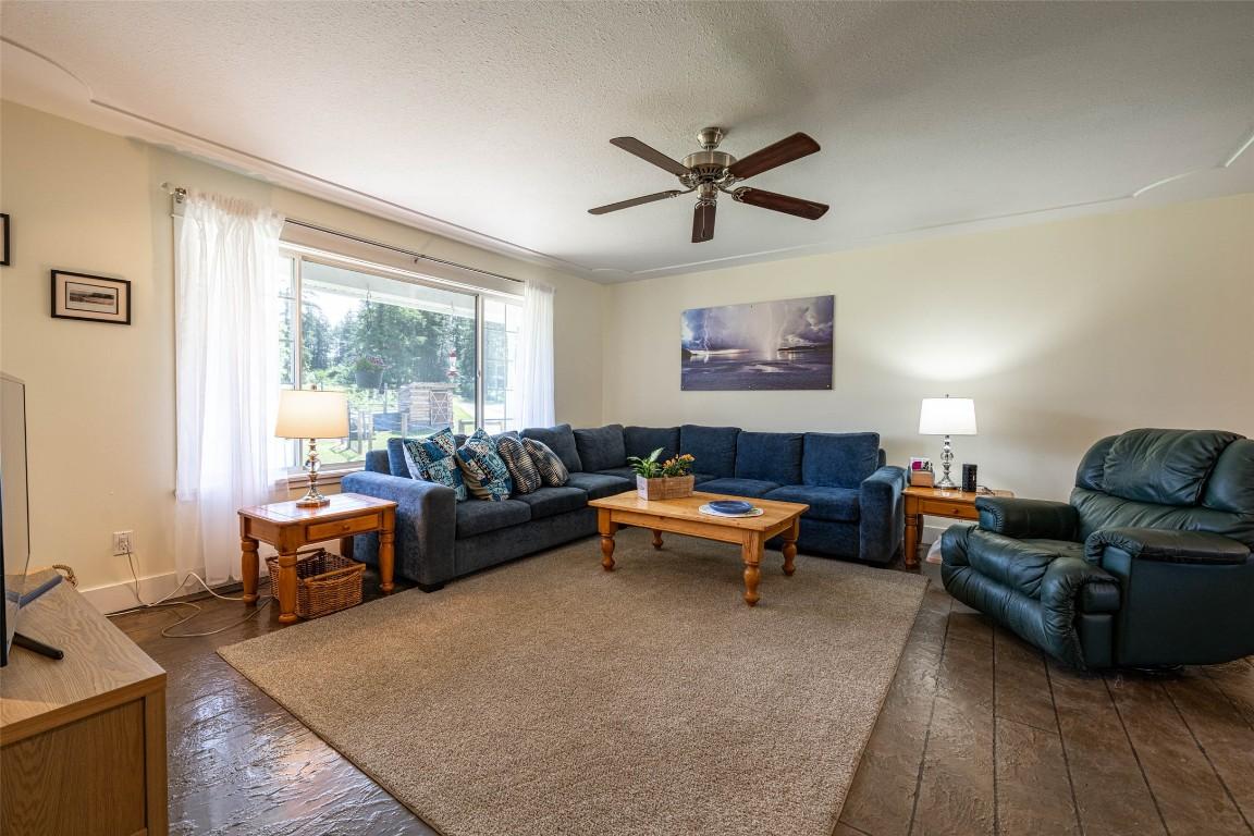 









4858


Salmon River

Road,
Spallumcheen,




BC
V0E 1B4

