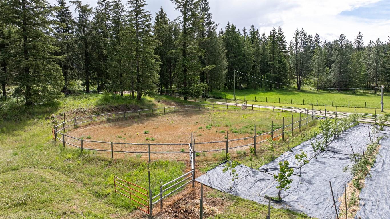 









4858


Salmon River

Road,
Spallumcheen,




BC
V0E 1B4

