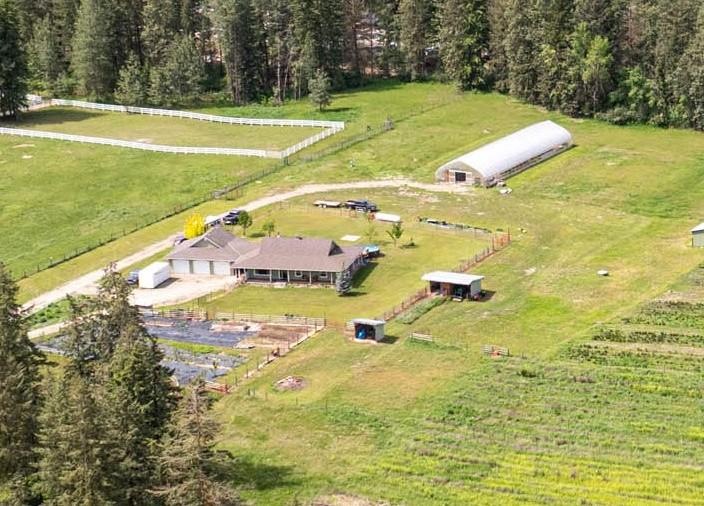 









4858


Salmon River

Road,
Spallumcheen,




BC
V0E 1B4

