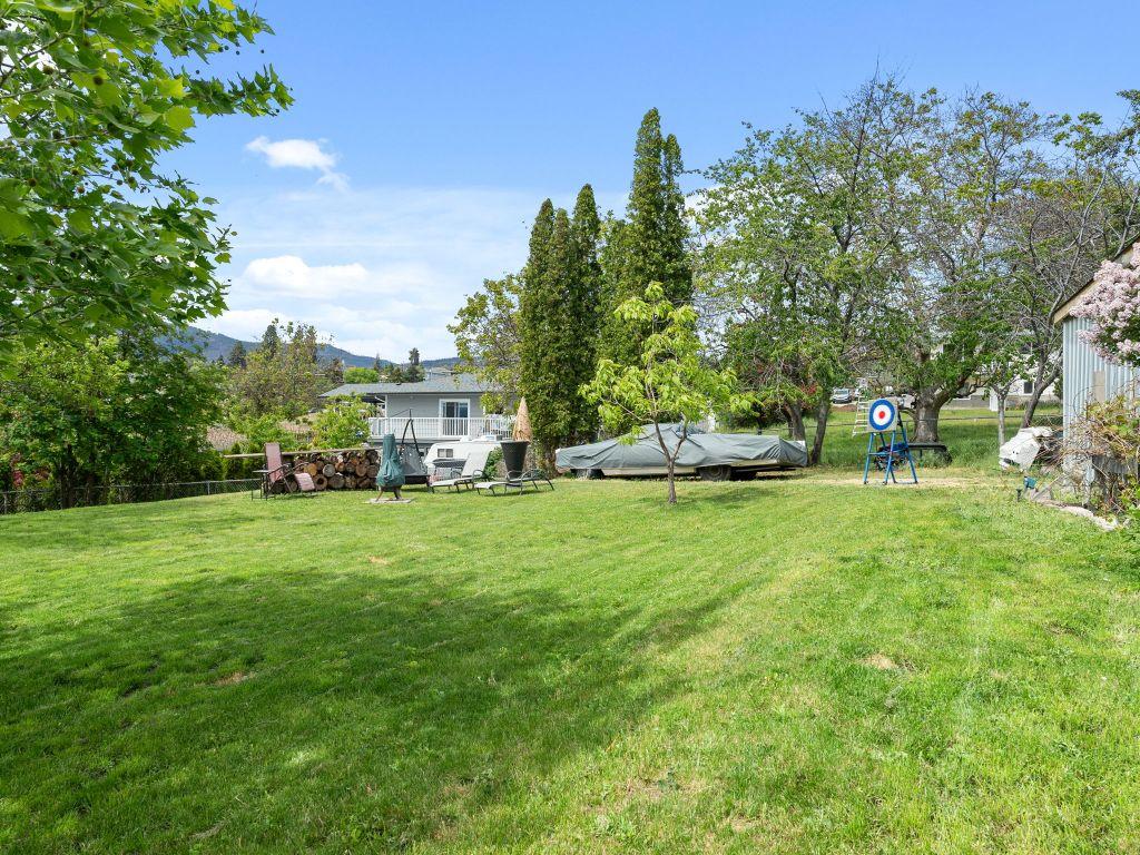









858


Douglas

Road,
West Kelowna,




BC
V1Z 1N8

