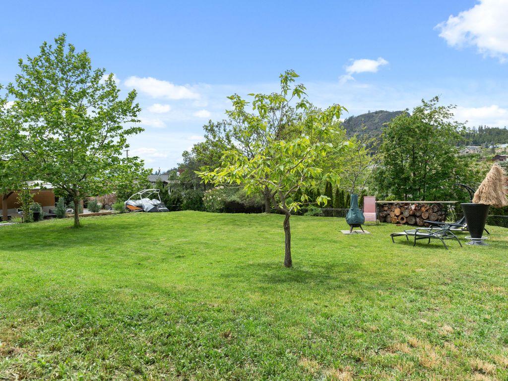 









858


Douglas

Road,
West Kelowna,




BC
V1Z 1N8

