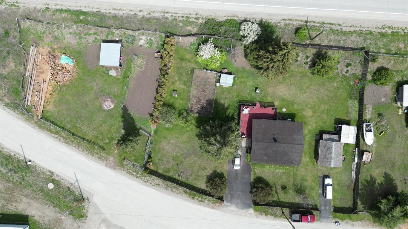 









5721


Bridesville Townsite

Road,
Bridesville,




BC
V0H 1Y0

