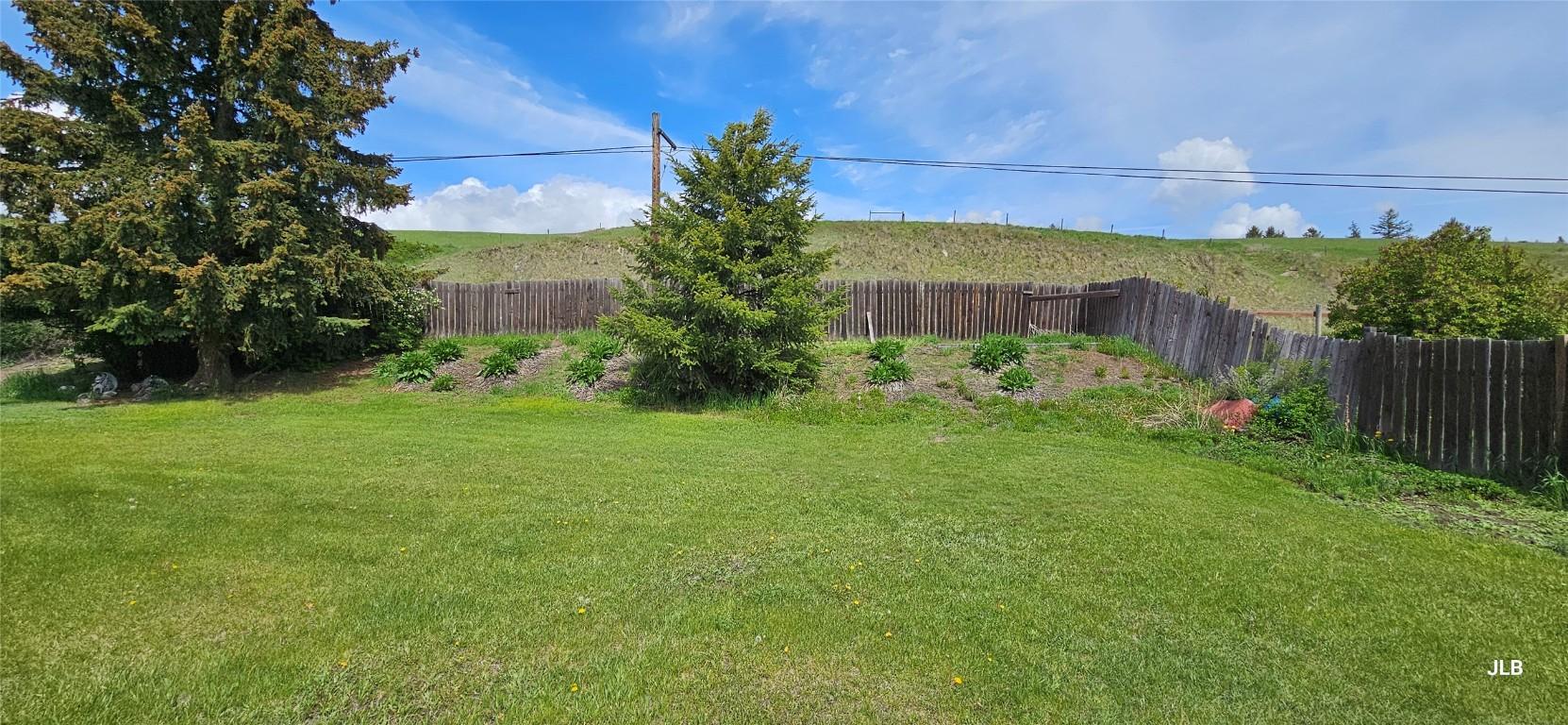 









5721


Bridesville Townsite

Road,
Bridesville,




BC
V0H 1Y0


