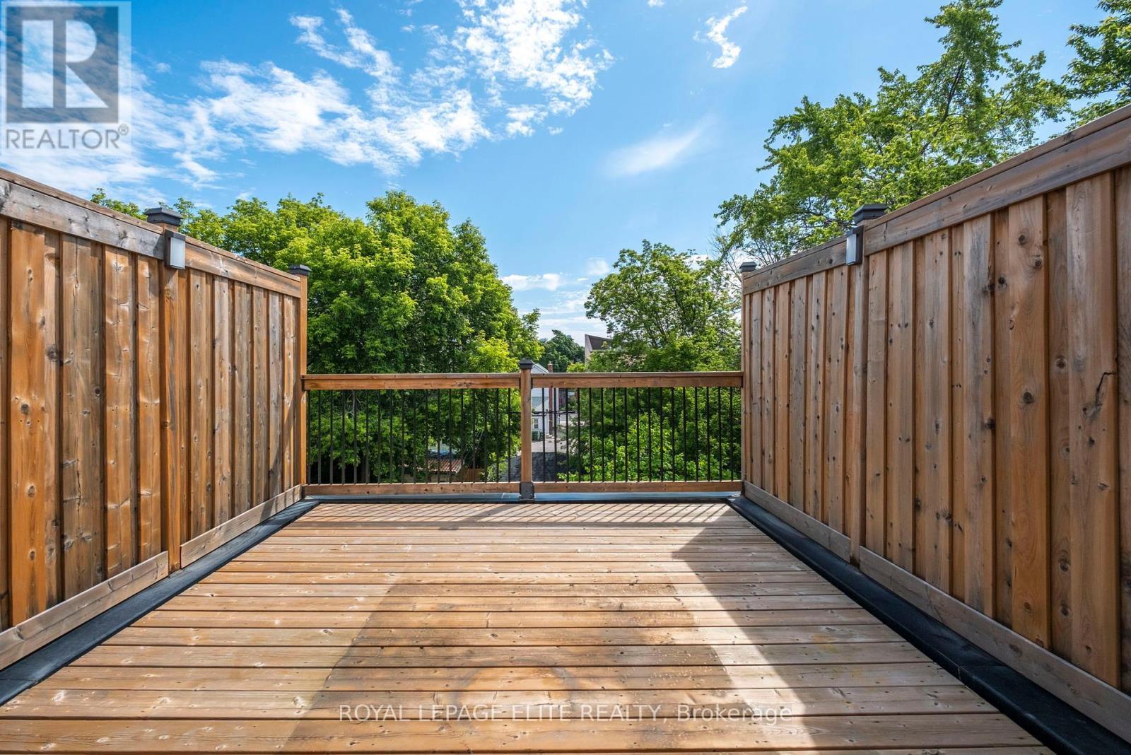 












247 CONCORD AVENUE

,
Toronto,




Ontario
M6H2P4

