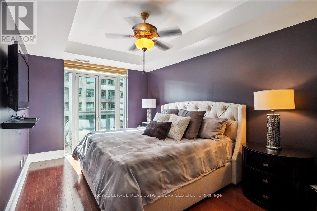 












804 - 10 BELLAIR STREET

,
Toronto,




Ontario
M5R3T8


