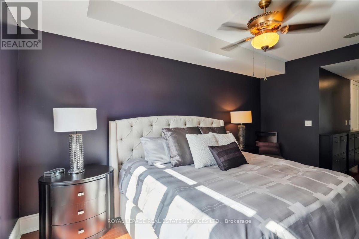 












804 - 10 BELLAIR STREET

,
Toronto,




Ontario
M5R3T8

