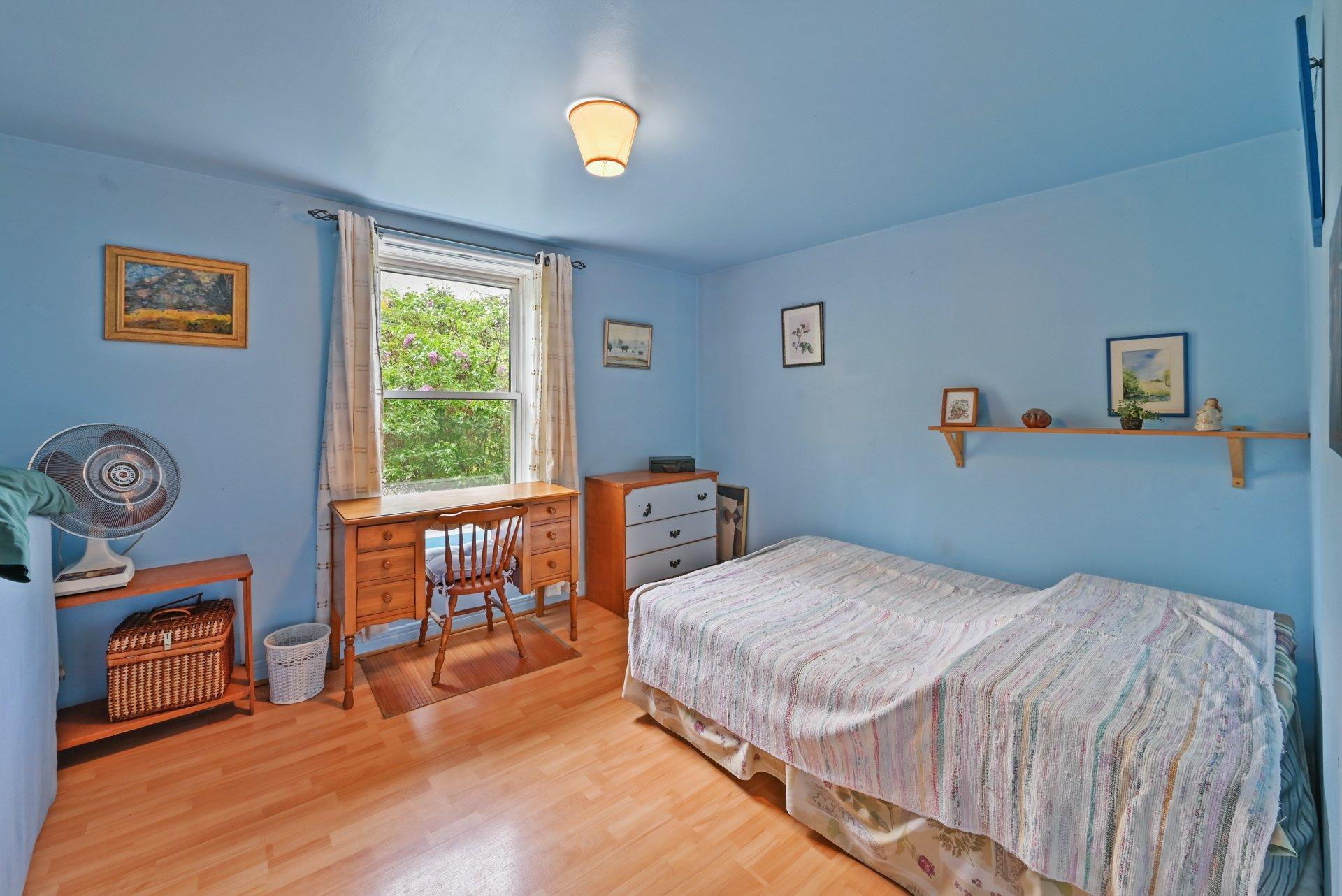 









7052


Ch. Benoit

,
Valcourt - Canton,







QC
J0E2L0

