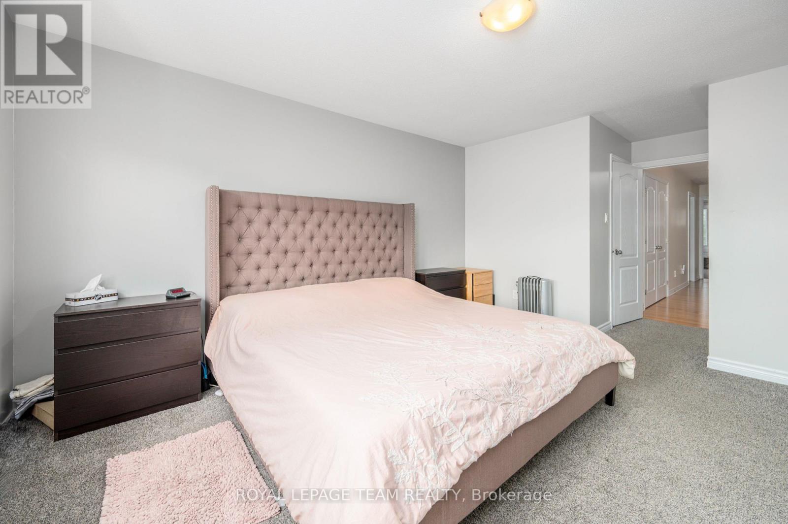 












357 WIDGEON WAY

,
Ottawa,




Ontario
K1T0G1

