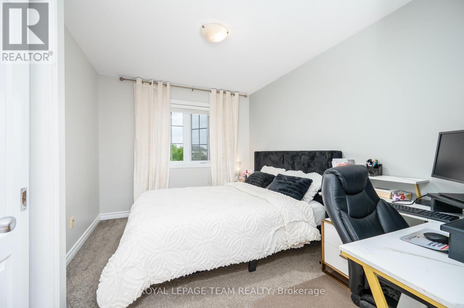












357 WIDGEON WAY

,
Ottawa,




Ontario
K1T0G1

