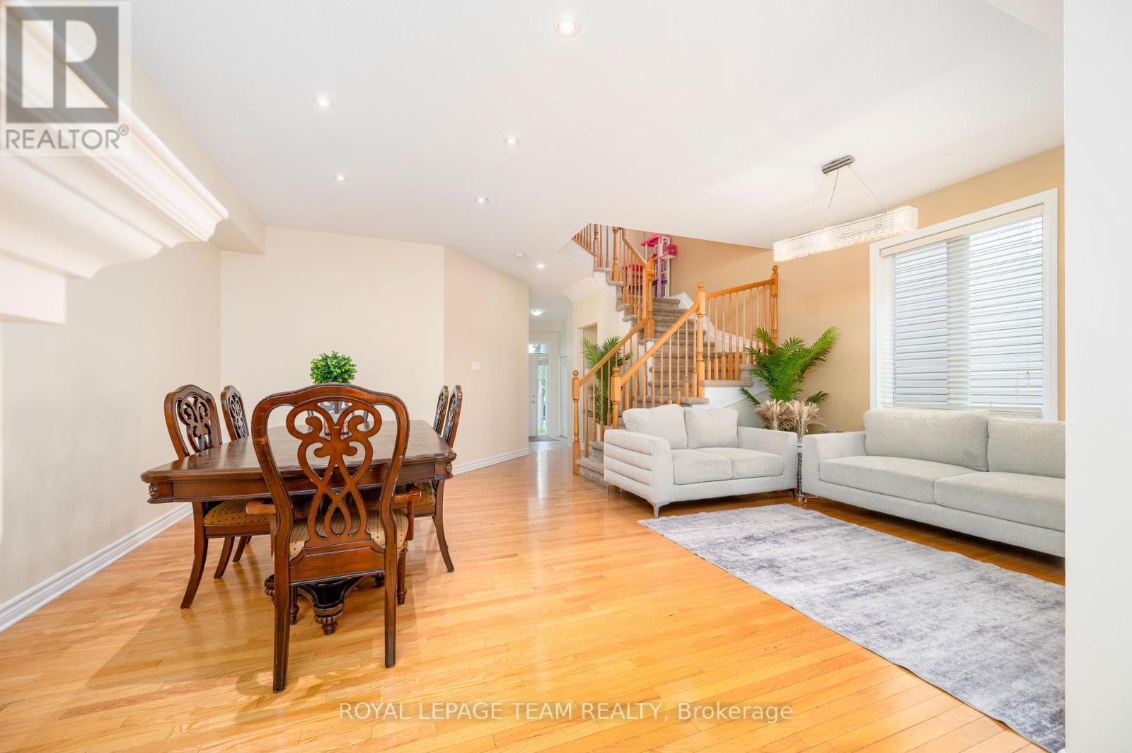 












357 WIDGEON WAY

,
Ottawa,




Ontario
K1T0G1

