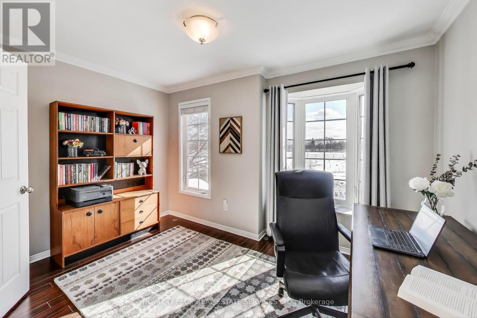 












10 - 210 MANITOBA STREET

,
Toronto,




Ontario
M8Y4G7

