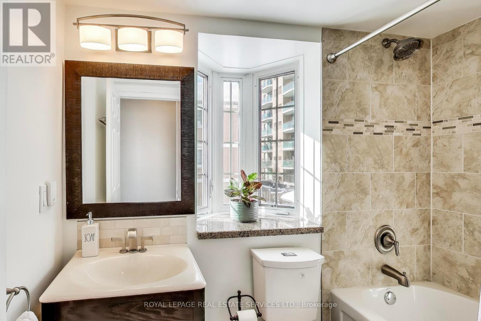












10 - 210 MANITOBA STREET

,
Toronto,




Ontario
M8Y4G7

