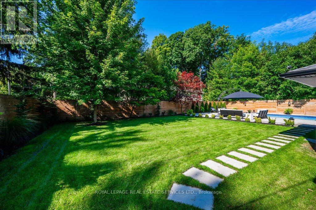 












169 OAKES DRIVE

,
Mississauga,




Ontario
L5G3M2


