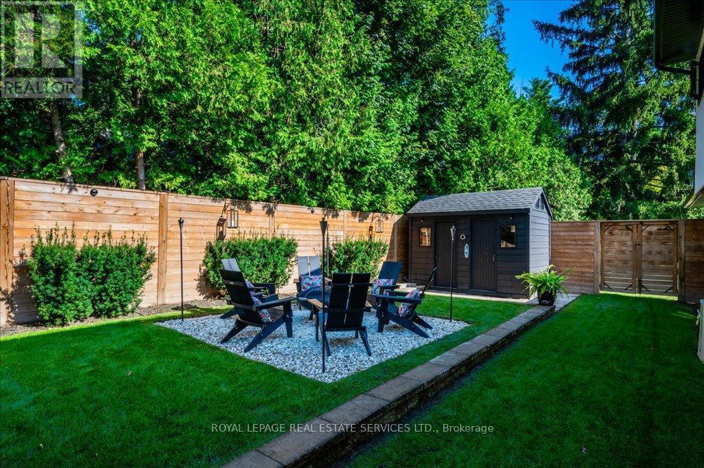 












169 OAKES DRIVE

,
Mississauga,




Ontario
L5G3M2

