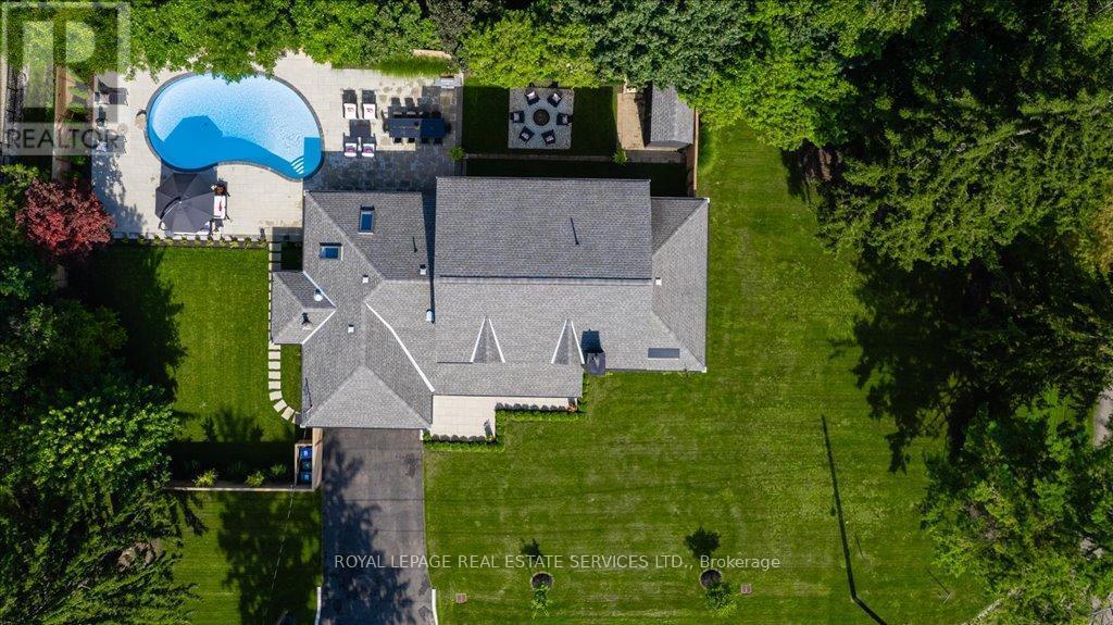 












169 OAKES DRIVE

,
Mississauga,




Ontario
L5G3M2

