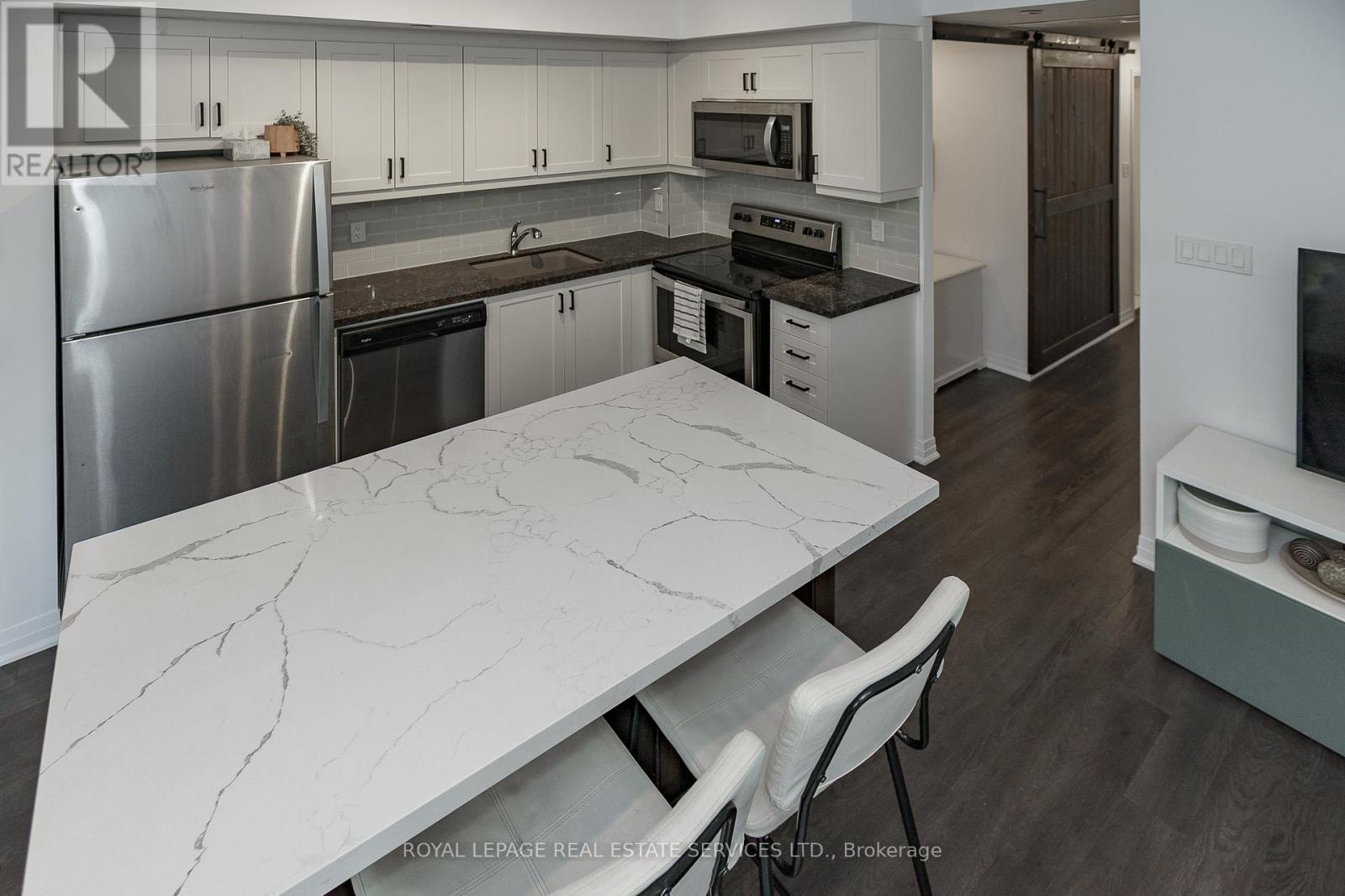 












13 - 650 ATWATER AVENUE

,
Mississauga,




Ontario
L5E3K2

