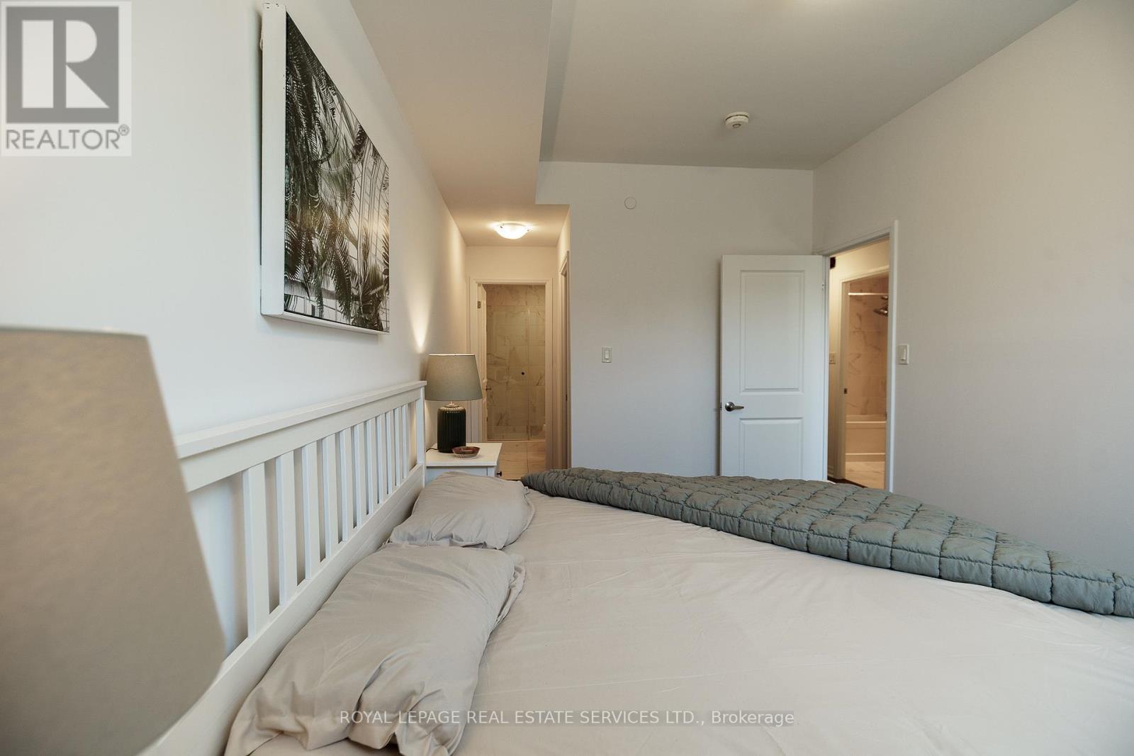 












13 - 650 ATWATER AVENUE

,
Mississauga,




Ontario
L5E3K2

