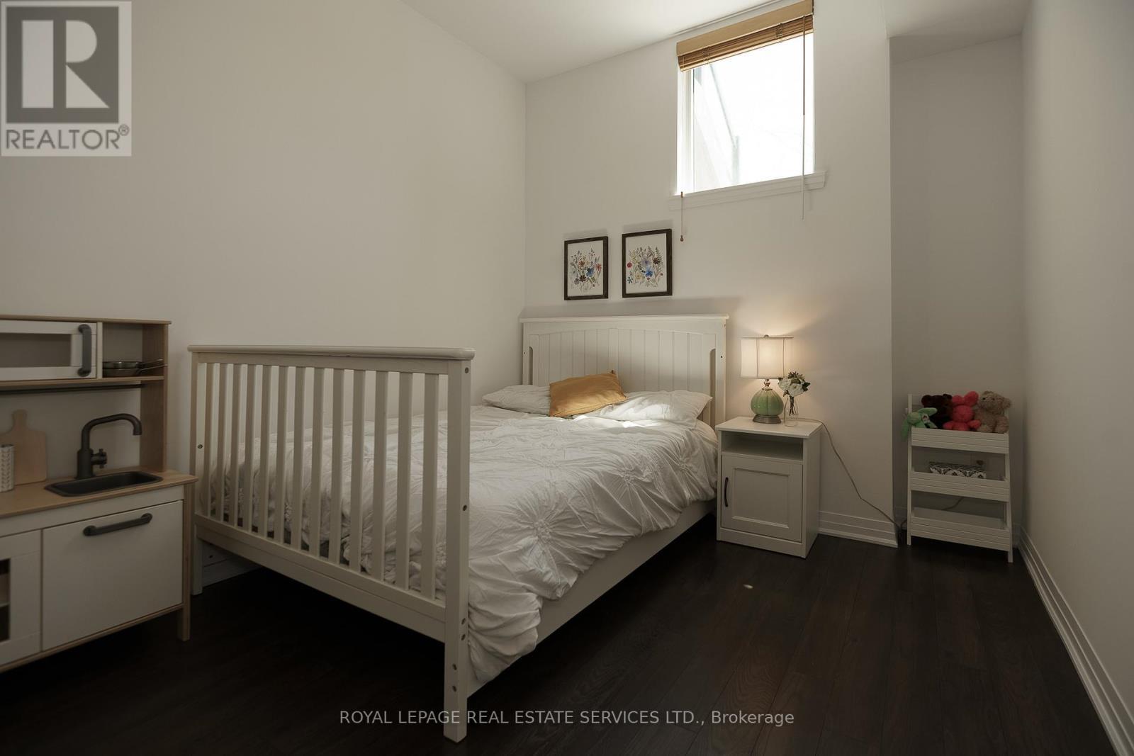 












13 - 650 ATWATER AVENUE

,
Mississauga,




Ontario
L5E3K2

