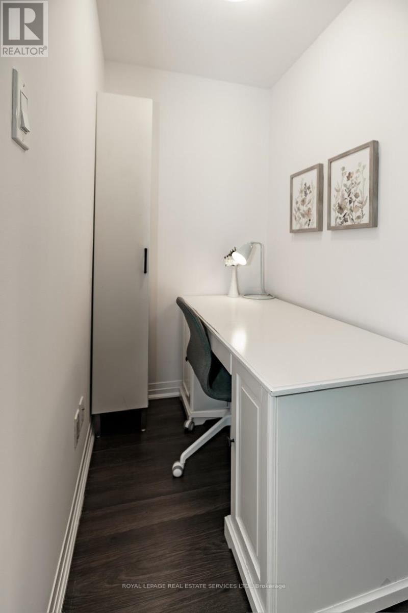












13 - 650 ATWATER AVENUE

,
Mississauga,




Ontario
L5E3K2

