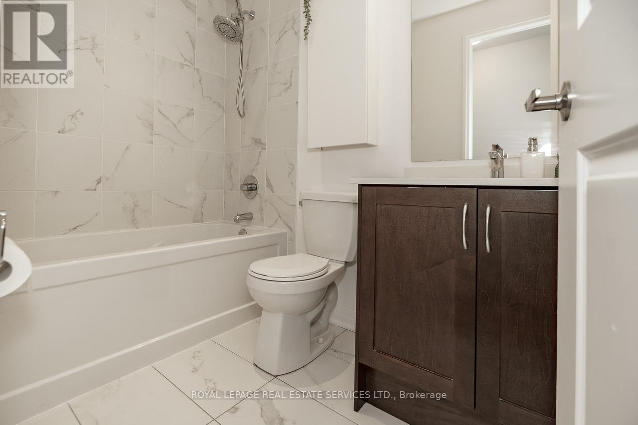 












13 - 650 ATWATER AVENUE

,
Mississauga,




Ontario
L5E3K2

