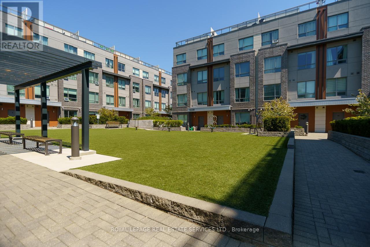 












13 - 650 ATWATER AVENUE

,
Mississauga,




Ontario
L5E3K2

