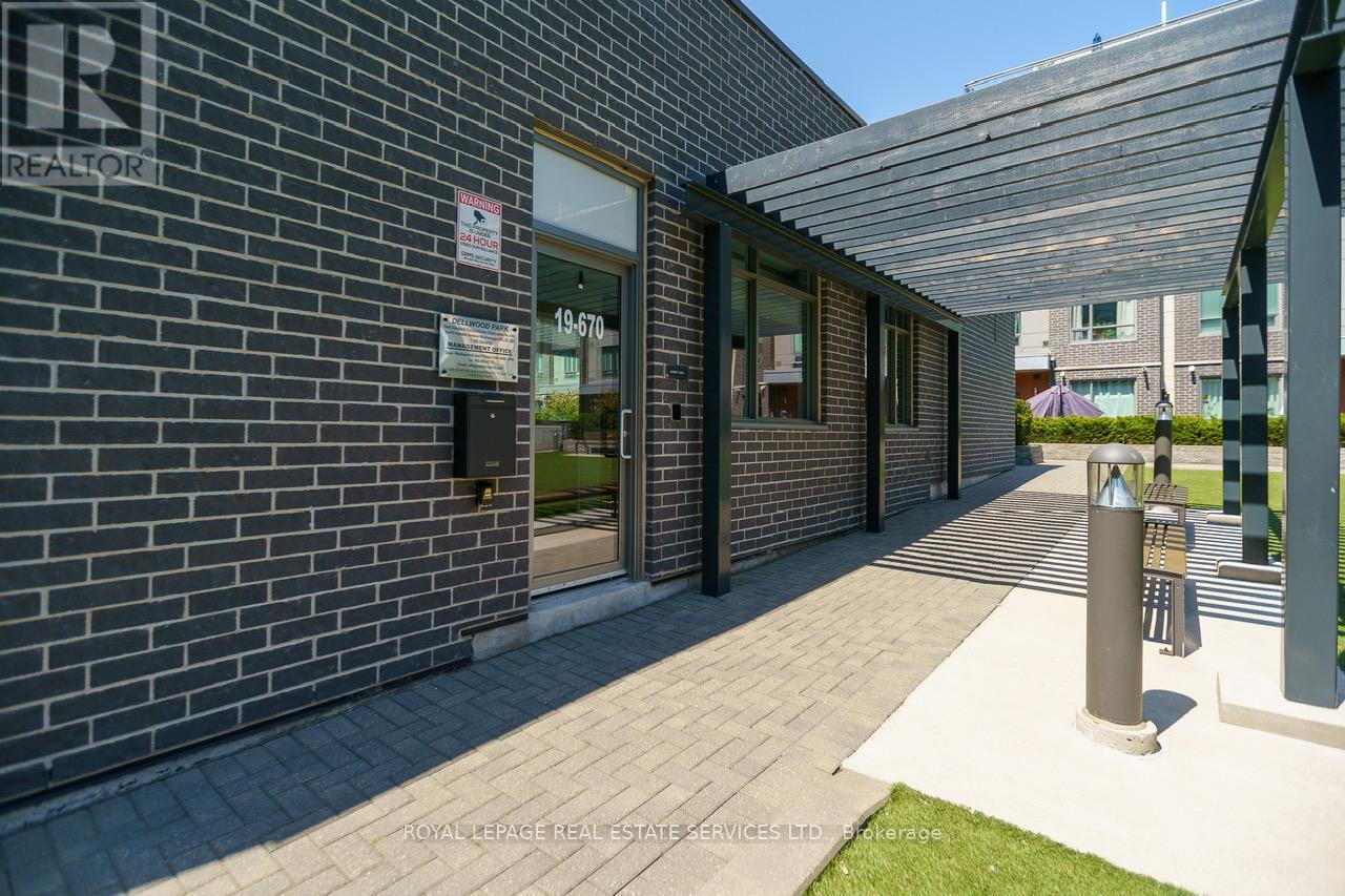 












13 - 650 ATWATER AVENUE

,
Mississauga,




Ontario
L5E3K2

